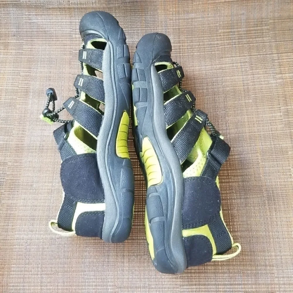 Women’s Keen hiking sandals sz 6(EU 38)